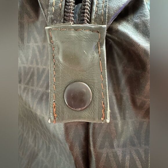 VINTAGE MARIO VALENTINO SOFT PVC MONOGRAM
FOLDABLE WEEKEND TOTE BAG - Picture 7 of 8